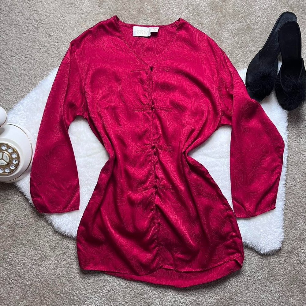 Vintage GOLD LABEL Victoria’s Secret sleep shirt nightgown!